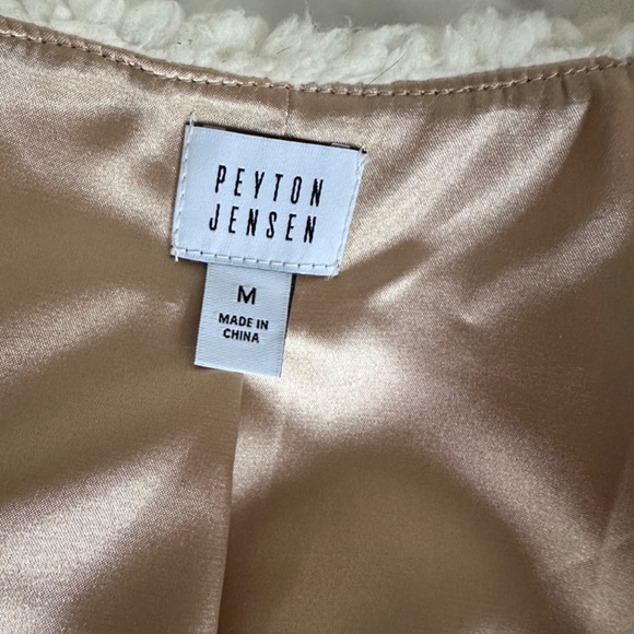 Striped Sherpa Collarless Short Jacket - SIze M - Picture 4 of 5